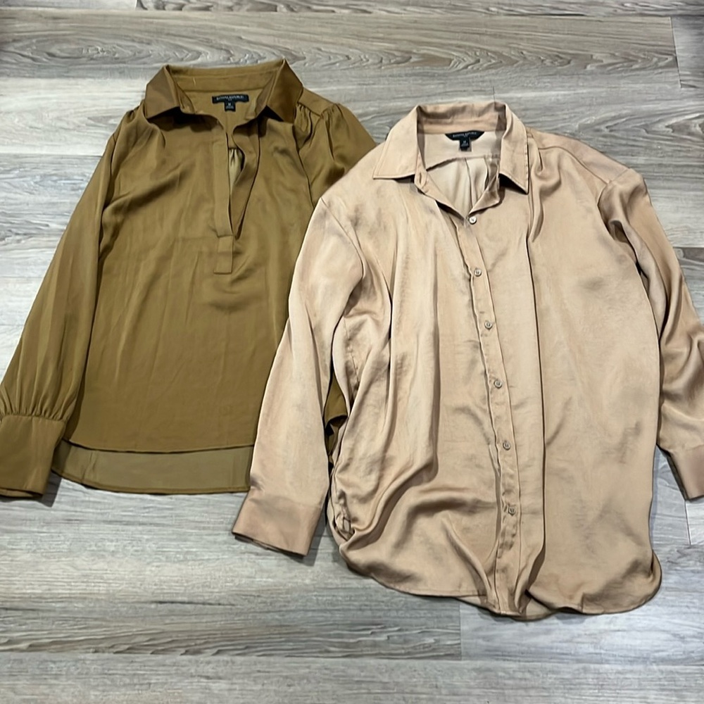 Set of 2 Banana Republic Tops
